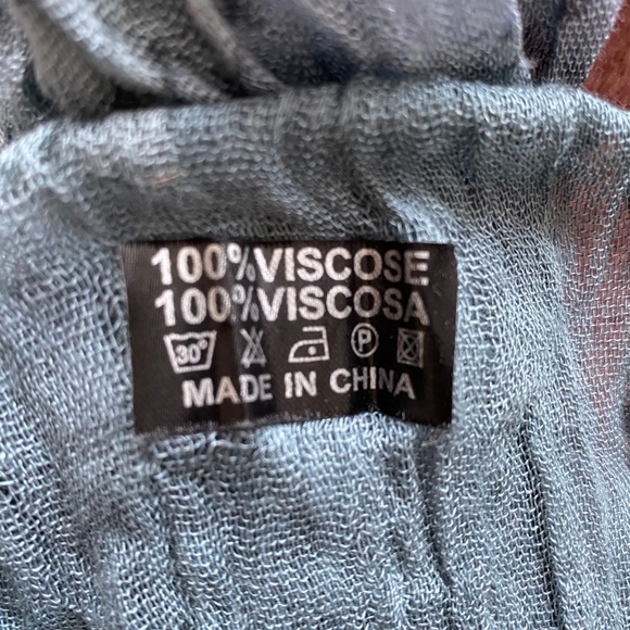 Fashion Scarf - Picture 2 of 2